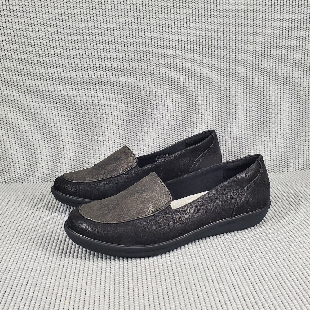 Clarks black loafers